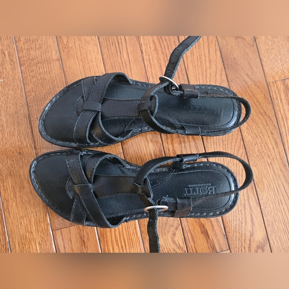 Born - Picture 5 of 7